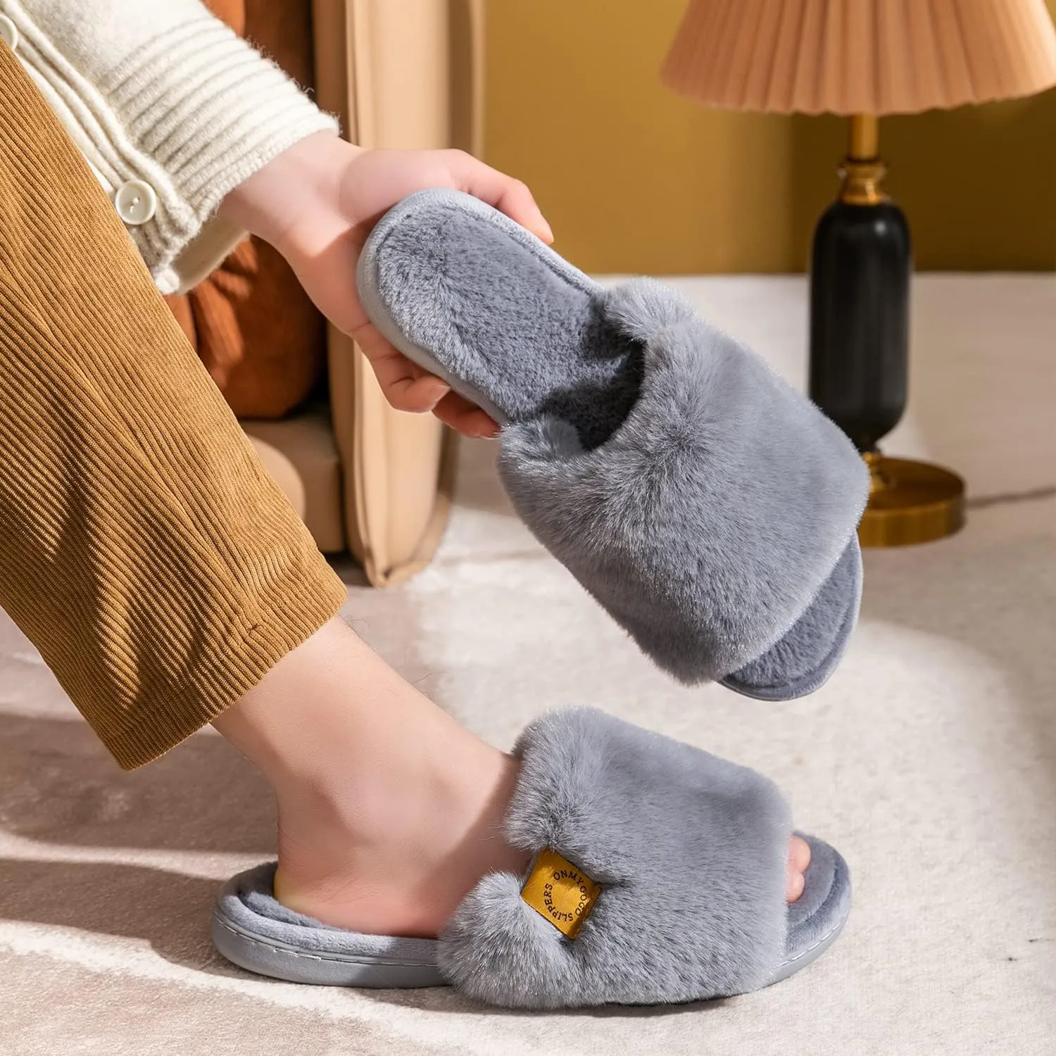 Onmygogo Indoor Slippers for Women Open Toe with Memory Foam, Soft Faux Fur Nonslip House Slippers